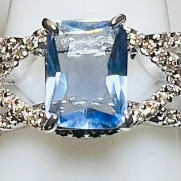 Ring Bomb Party Ring, size 7, NWOT - Picture 4 of 4